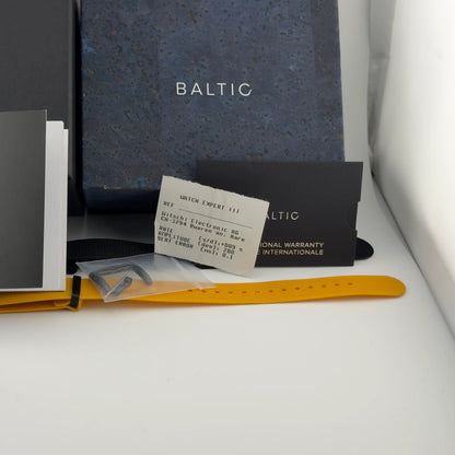 Baltic Aquascaphe Dual-Crown PVD Black