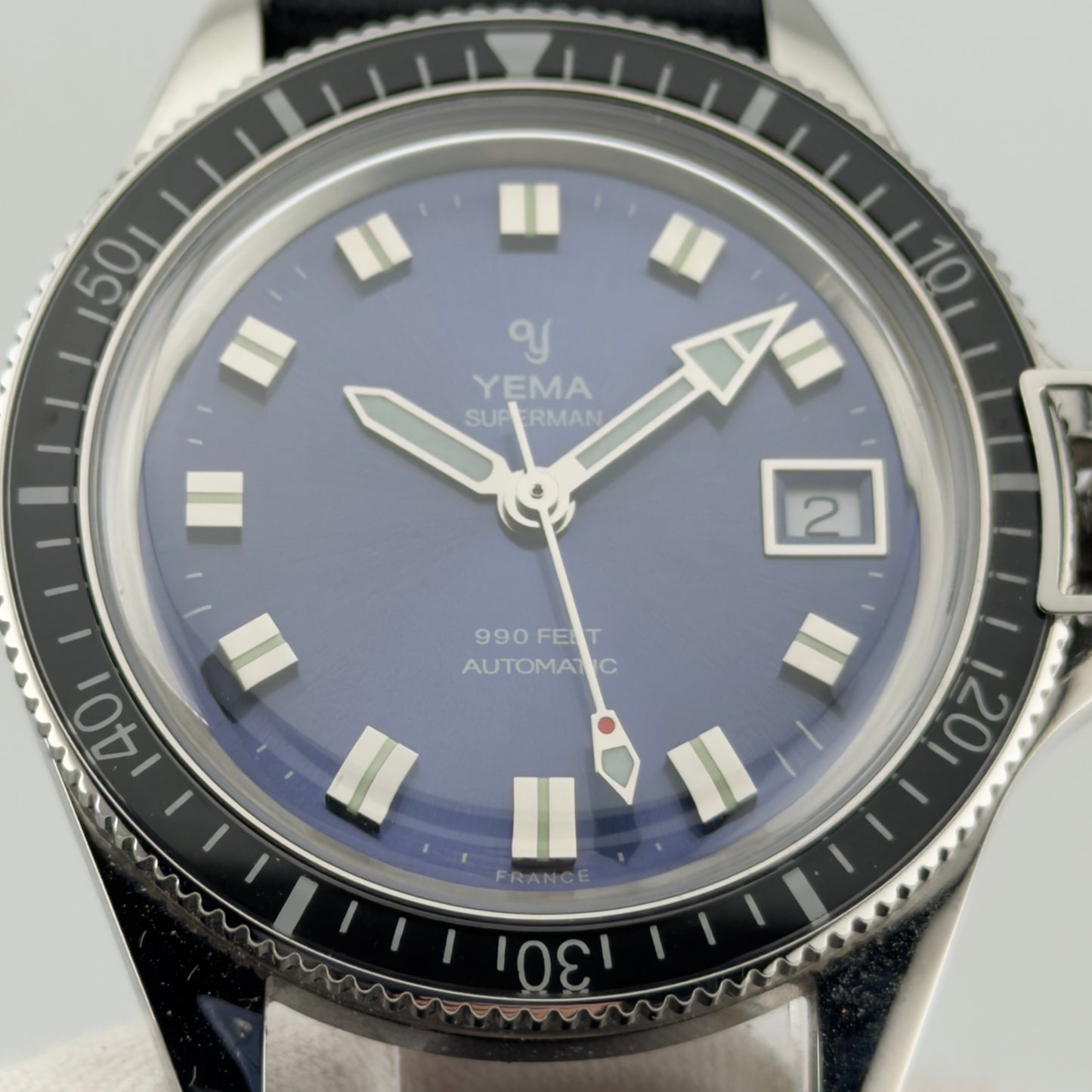 Yema Superman Heritage Blue/Purple Sunburst — 39mm Automatic | Excellent