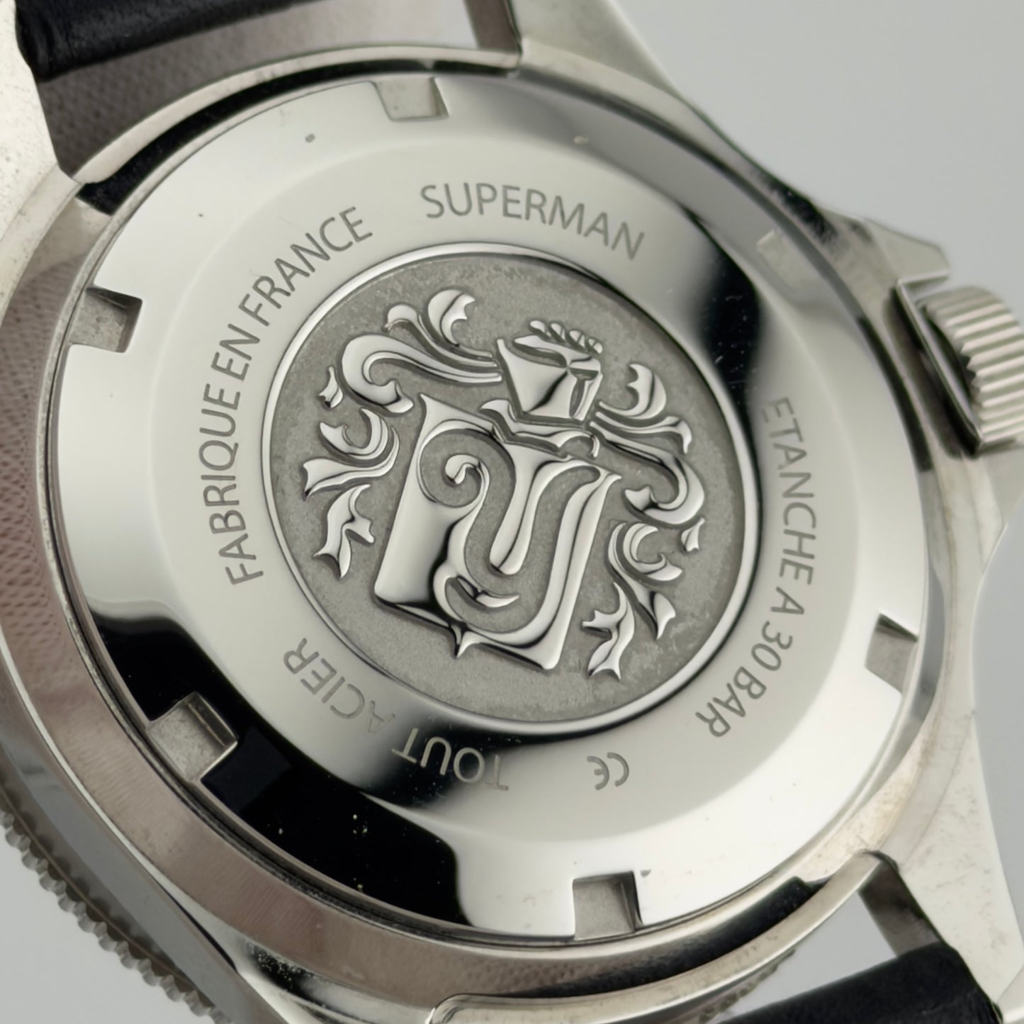 Yema Superman Heritage Blue/Purple Sunburst — 39mm Automatic | Excellent