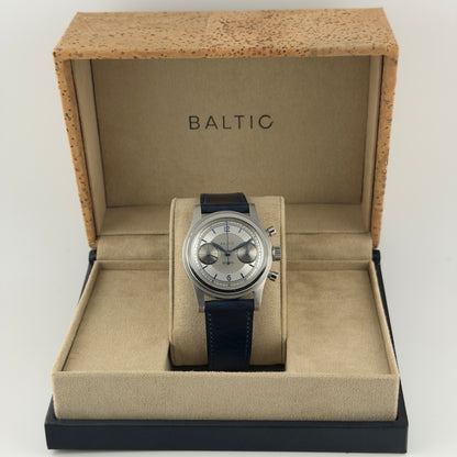 Baltic Bicompax 003 — Silver/Blue, Open Back