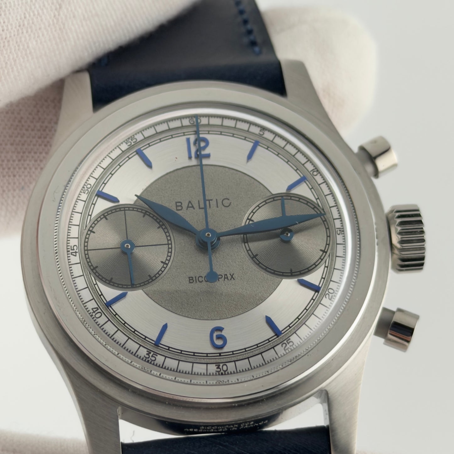 Baltic Bicompax 003 — Silver/Blue, Open Back