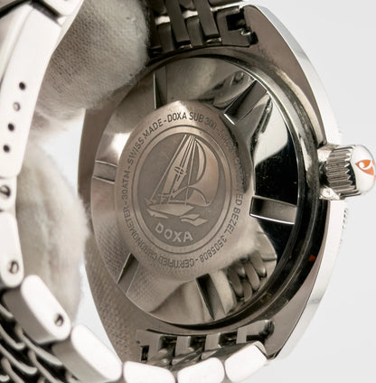DOXA SUB 300 Sharkhunter 821.10.101.10 COSC Automatic Diver Full Set - CalderoneWatchCo