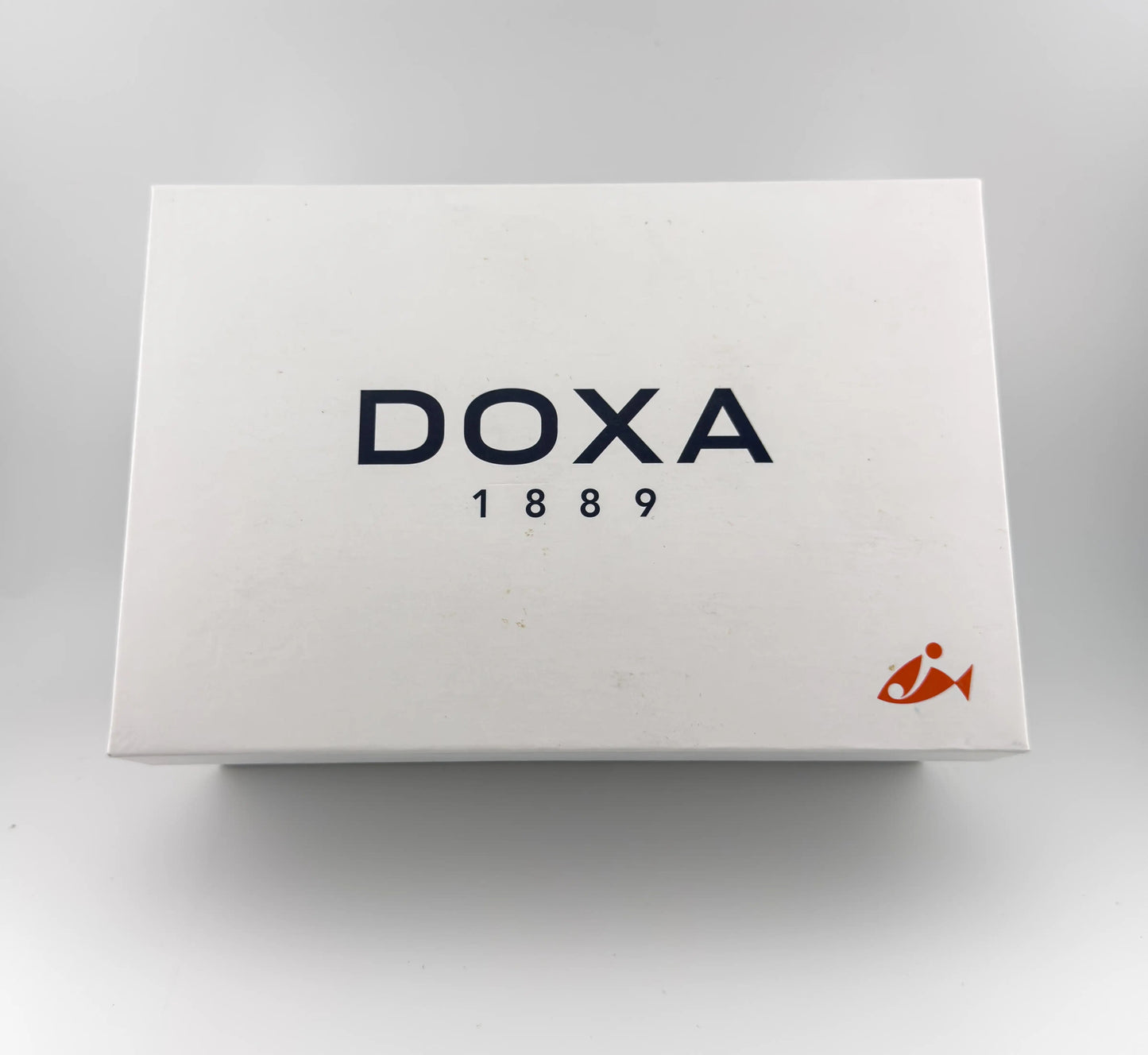 DOXA SUB 300 Sharkhunter 821.10.101.10 COSC Automatic Diver Full Set - CalderoneWatchCo
