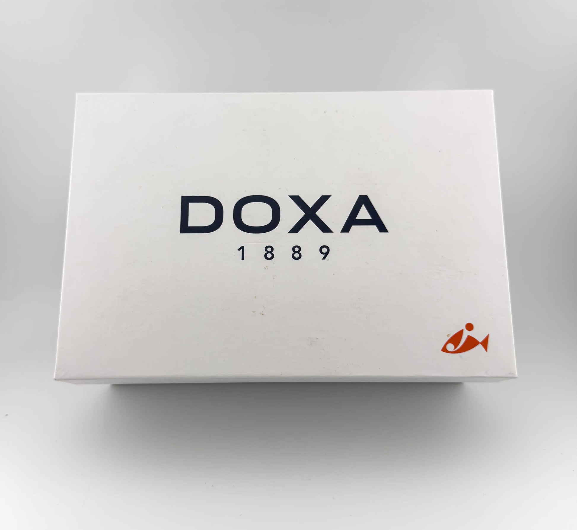 DOXA SUB 300 Sharkhunter 821.10.101.10 COSC Automatic Diver Full Set - CalderoneWatchCo