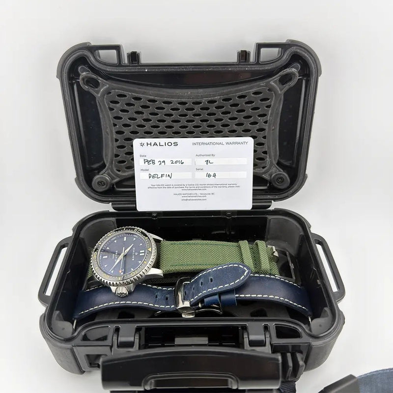 Halios Delfin 500m Blue Wave Dial – Full Set Serial 164 w/ 3 Straps – Excellent - CalderoneWatchCo